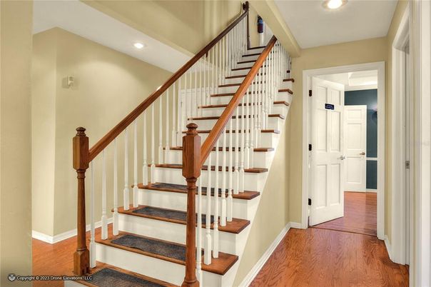 Interior, Recessed Lighting, Wood Texture Flooring
