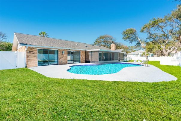 Backyard, Exterior, Pool