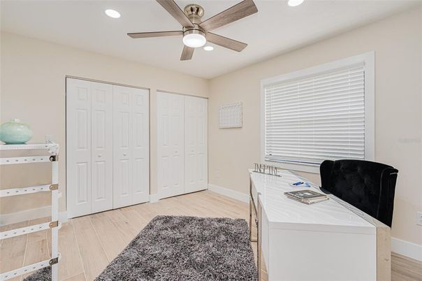 Home Office, Interior, Recessed Lighting, Wood Texture Flooring