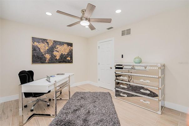 Home Office, Interior, Recessed Lighting, Wood Texture Flooring