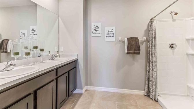 Bathroom, Dual Sink Vanities, Interior