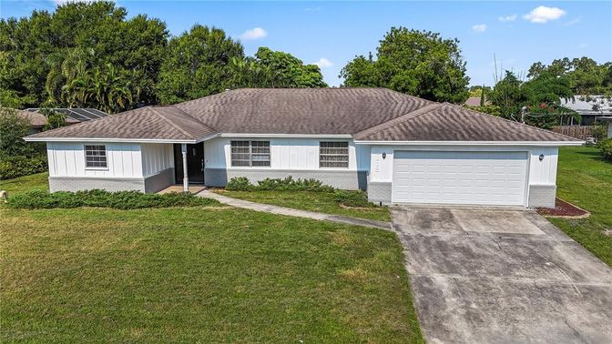 Attached, Backyard, Exterior, Facade, Ranch