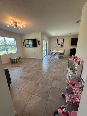 Dining room, Interior