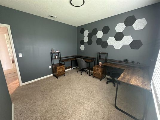 Home Office, Interior