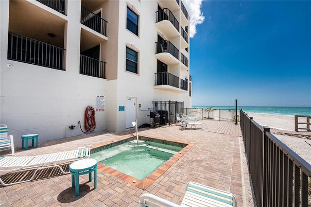 Exterior, Pool, Water