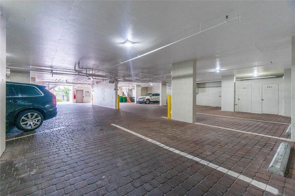 Garage, Interior