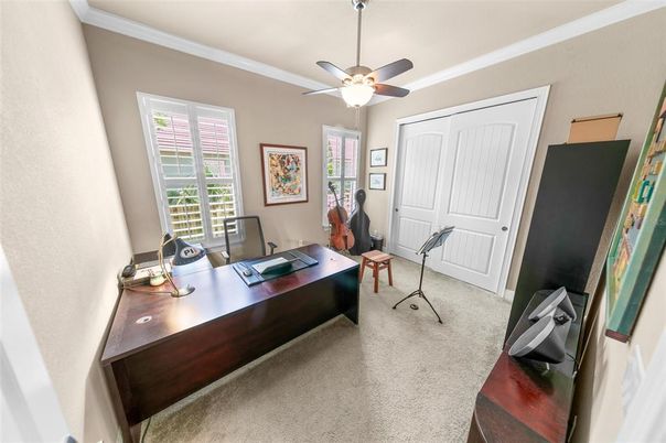Home Office, Interior