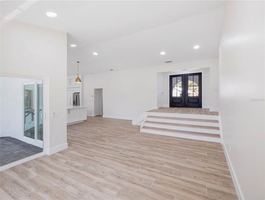 Interior, Pendant Lights, Recessed Lighting, Wood Texture Flooring