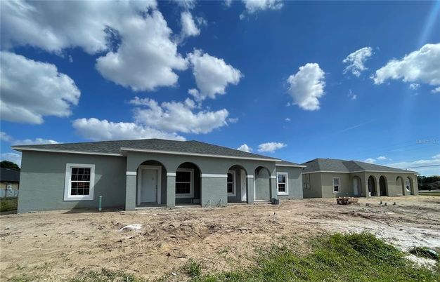 Backyard, Exterior, Facade, Ranch
