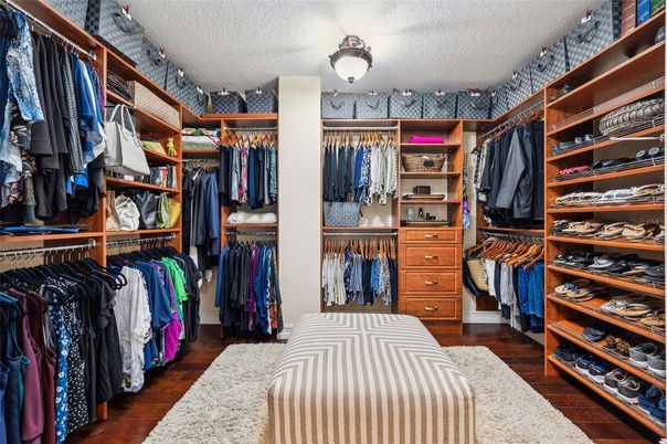 Interior, Walk-in Closets, Wood Texture Flooring