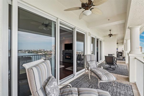 Fireplace, Interior, Living room, Water