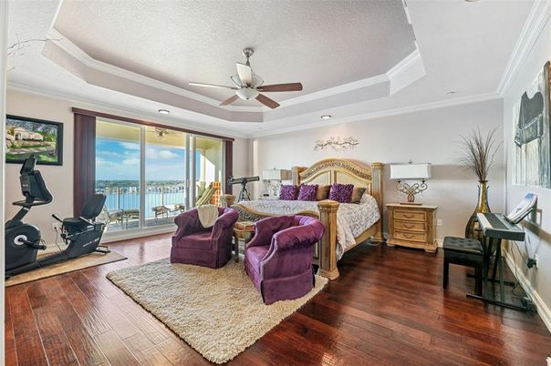 Bedroom, Fitness Equipment, Interior, Recessed Lighting, Wood Texture Flooring