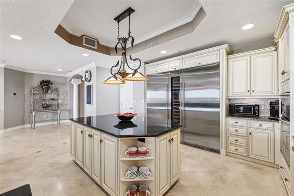 Interior, Kitchen, Pendant Lights, Recessed Lighting, Stainless Steel Appliances