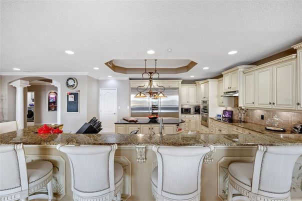 Interior, Kitchen, Pendant Lights, Recessed Lighting, Stainless Steel Appliances