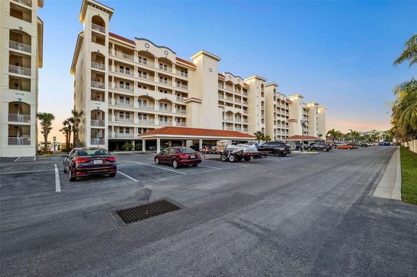 Exterior, Facade, Condo Building