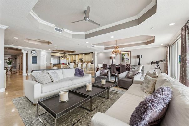 Chandelier, Dining room, Interior, Kitchen, Living room, Pendant Lights, Recessed Lighting