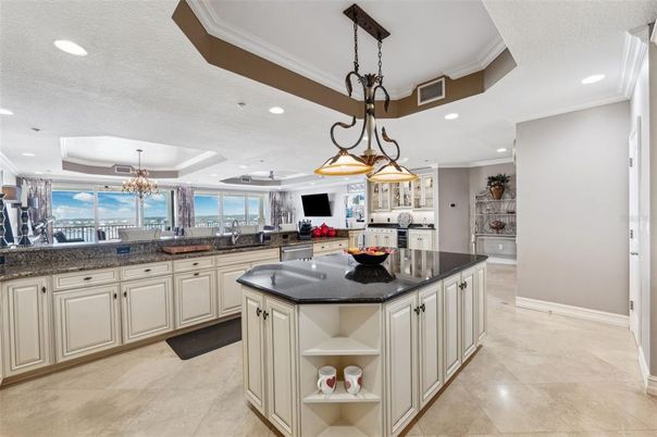 Chandelier, Interior, Kitchen, Pendant Lights, Recessed Lighting