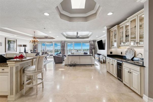 Chandelier, Dining room, Interior, Living room, Recessed Lighting