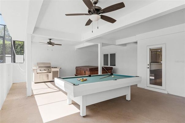 Billiard Table, Game Room, Interior