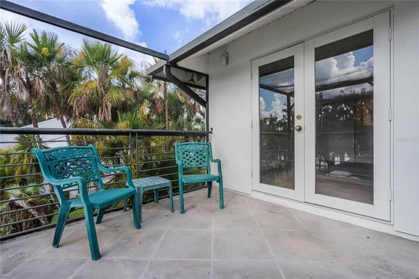 Exterior, Sun Room