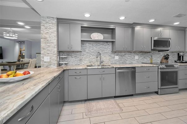 Dining room, Interior, Kitchen, Recessed Lighting, Stainless Steel Appliances
