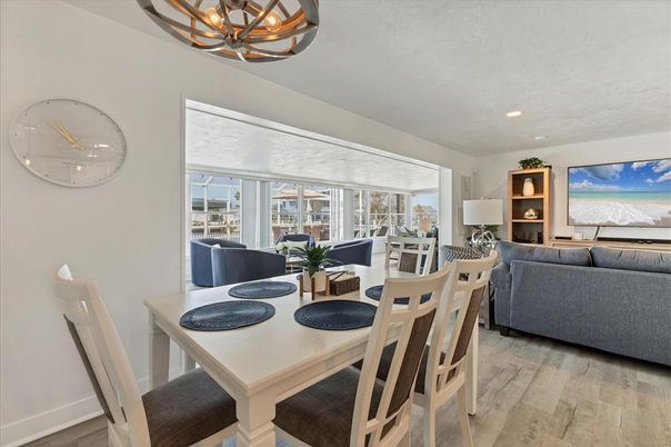 Chandelier, Dining room, Interior, Living room, Recessed Lighting, Wood Texture Flooring