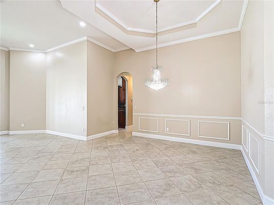 Chandelier, Empty room, Interior, Pendant Lights, Recessed Lighting