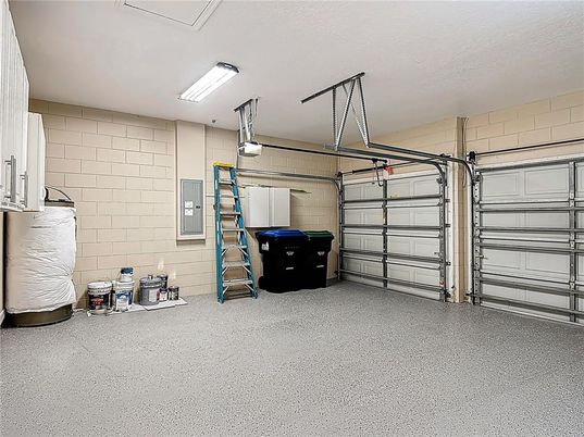 Garage, Interior