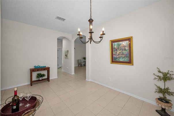 Chandelier, Interior