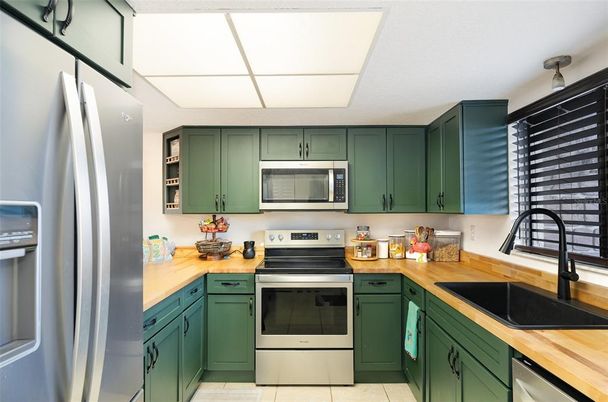 Interior, Kitchen, Stainless Steel Appliances