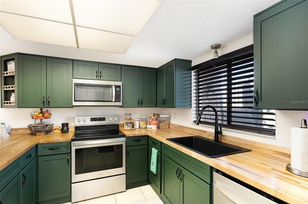 Interior, Kitchen, Stainless Steel Appliances