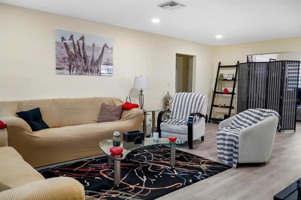 Interior, Living room, Recessed Lighting, Wood Texture Flooring