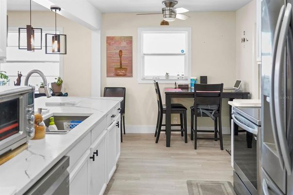 Dining room, Interior, Kitchen, Pendant Lights, Wood Texture Flooring
