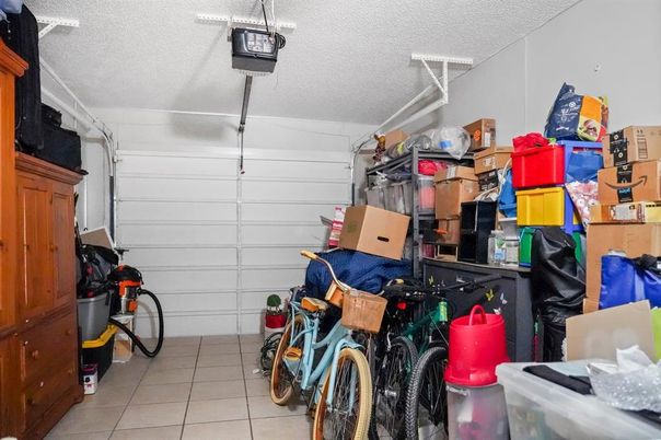 Garage, Interior