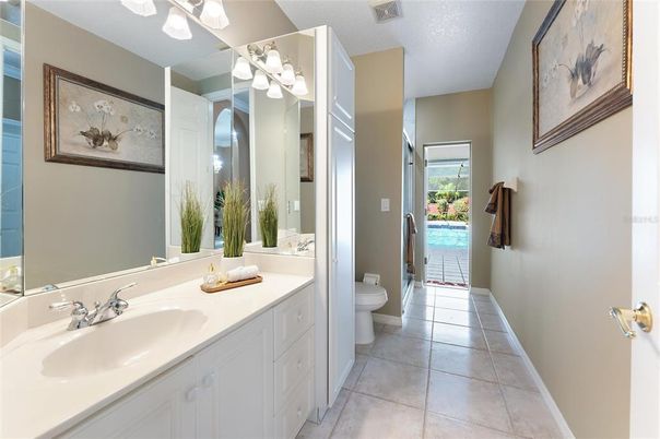 Bathroom, Dual Sink Vanities, Interior