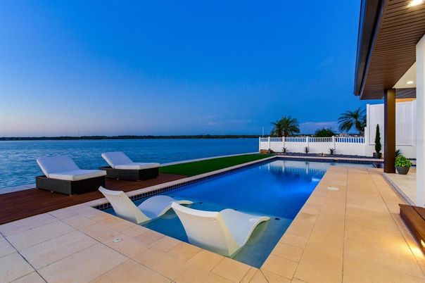 Exterior, Pool, Water