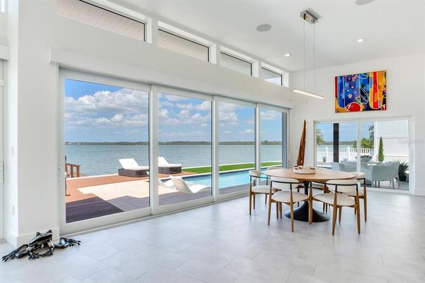 Dining room, Interior, Pendant Lights, Recessed Lighting, Water