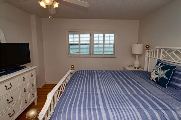 Bedroom, Interior, Water, Wood Texture Flooring