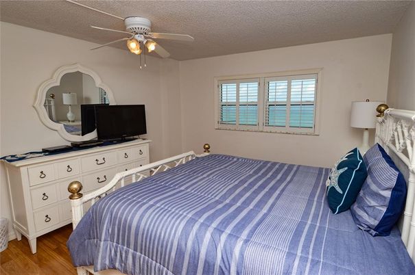Bedroom, Interior, Water, Wood Texture Flooring