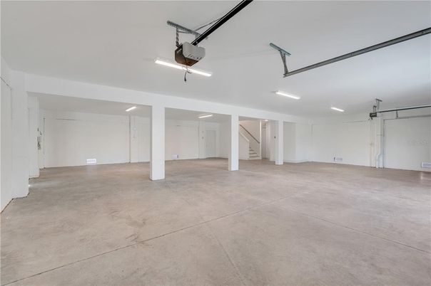Garage, Interior