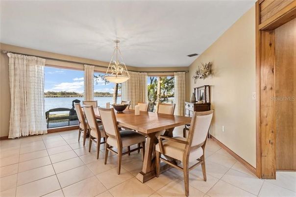 Dining room, Interior, Pendant Lights, Water