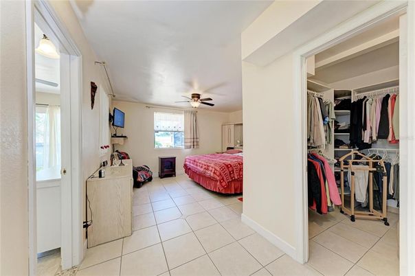 Interior, Walk-in Closets
