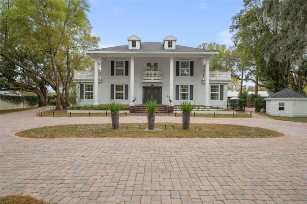 Detached Garage, Exterior, Facade, Georgian