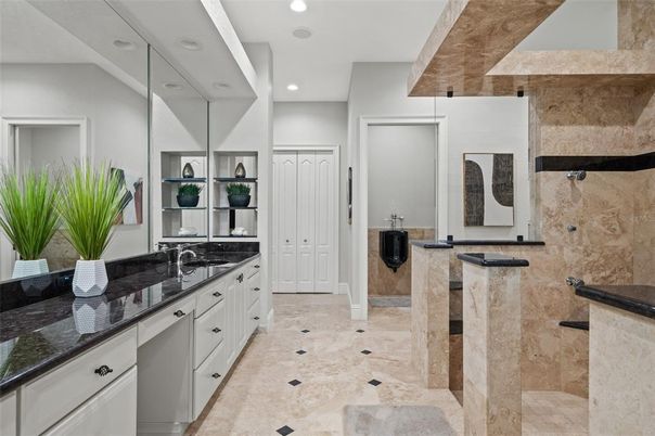 Bathroom, Dual Sink Vanities, Interior, Recessed Lighting