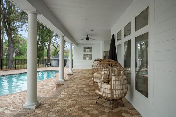 Exterior, Pool