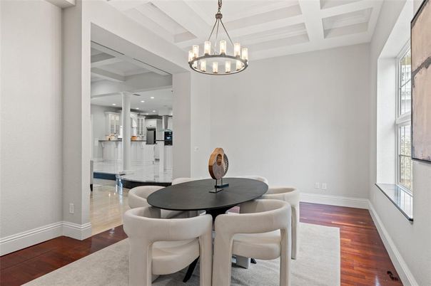 Chandelier, Dining room, Interior, Kitchen, Pendant Lights, Recessed Lighting, Wood Texture Flooring