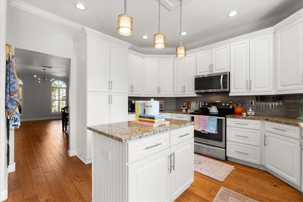 Interior, Kitchen, Pendant Lights, Recessed Lighting, Wood Texture Flooring