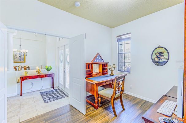 Chandelier, Interior, Wood Texture Flooring