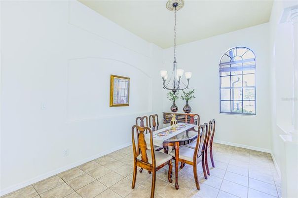 Chandelier, Dining room, Interior