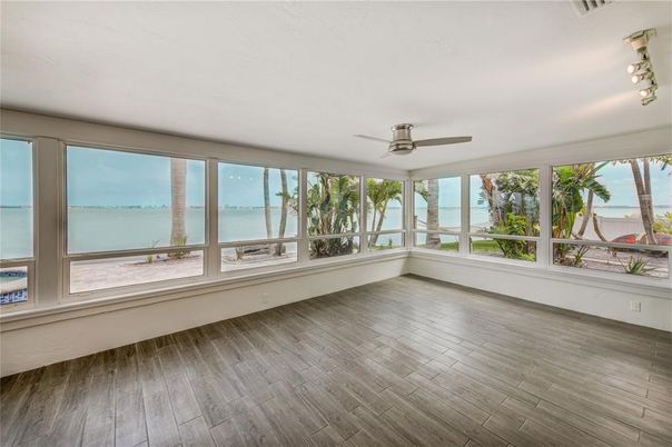 Empty room, Interior, Sun Room, Water, Wood Texture Flooring